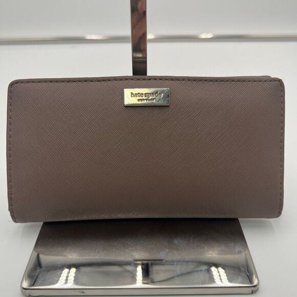 kate spade Handbags - Kate Spade Stacy Laurel Way Dusk City Wallet